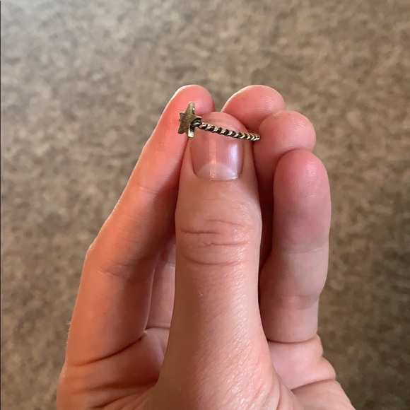 Star ring - Picture 2 of 3